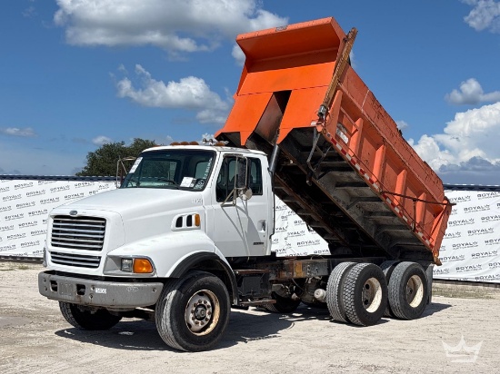 2000 Sterling L9500 T/A Heil 10yd. Dump Truck