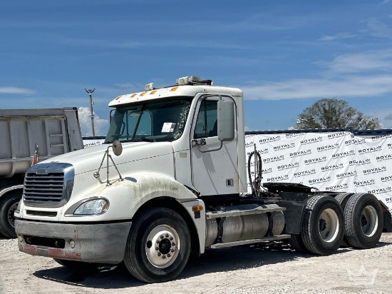 2006 Freightliner Columbia 120 T/A Day Cab Truck Tractor