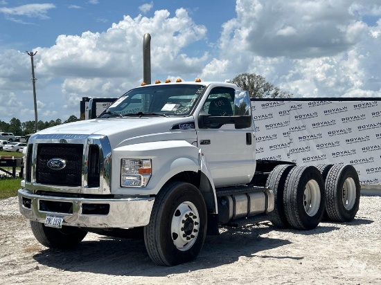 2022 Ford F-750 T/A Day Cab Truck Tractor