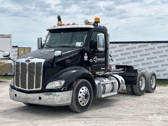 2019 Peterbilt 579 T/A Wet Kit Day Cab Truck Tractor