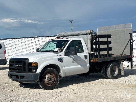 2009 Ford F-350 Stakebody Flatbed Truck with Liftgate