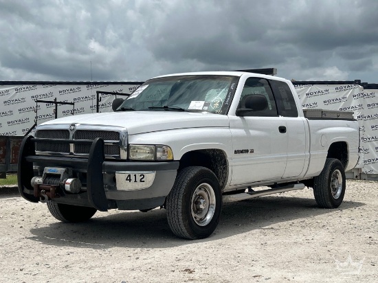 2001 Dodge Ram 1500 4x4 Ext. Cab Pickup Truck