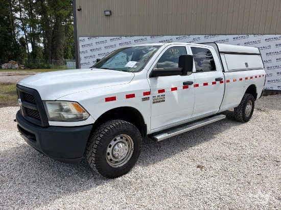 2015 Ram 3500 4x4 Crew Cab Pickup Truck