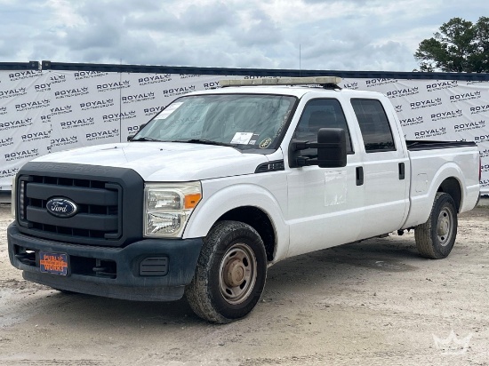 2015 Ford F-250 Crew Cab Pickup Truck