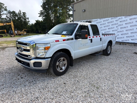 2016 Ford F-250 Crew Cab Pickup Truck