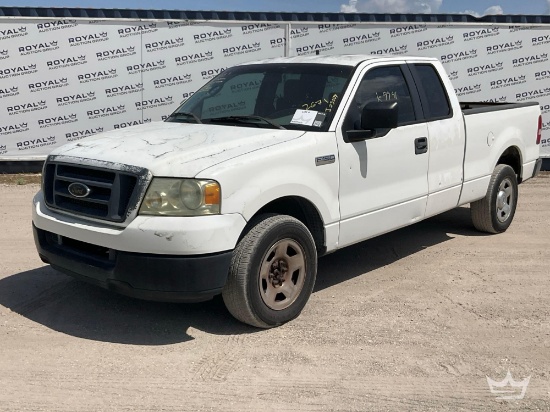 2005 Ford F-150 Ext. Cab Pickup Truck