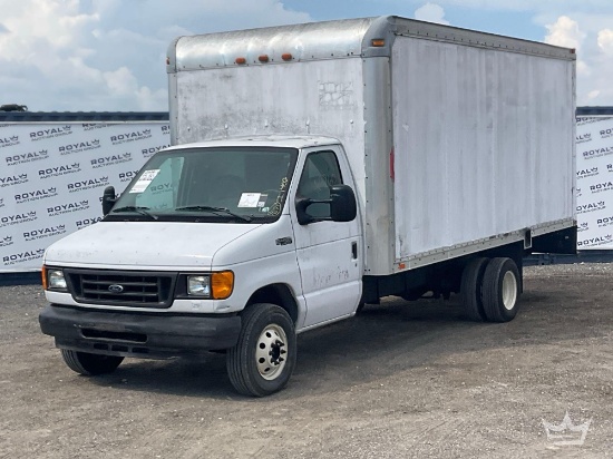 2004 Ford E-450 18ft. Rockport Box Truck