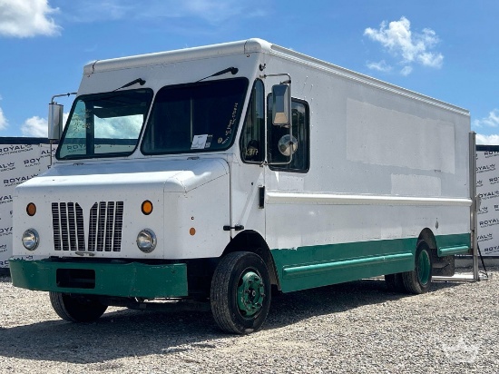 2012 Workhorse W62 16ft. Step Van w/ Liftgate