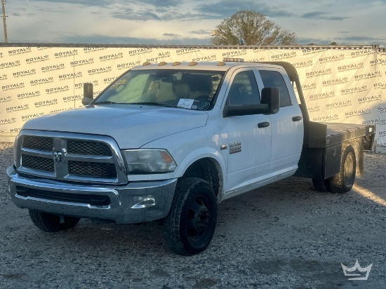 2017 Ram 3500 4x4 Crew Cab Flatbed Truck