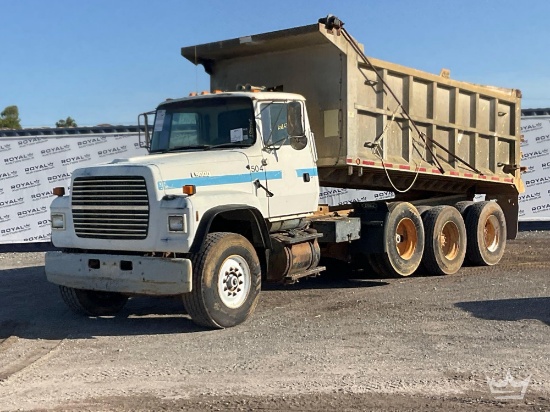 1993 Ford LT9000 Tri Axle Dump Truck