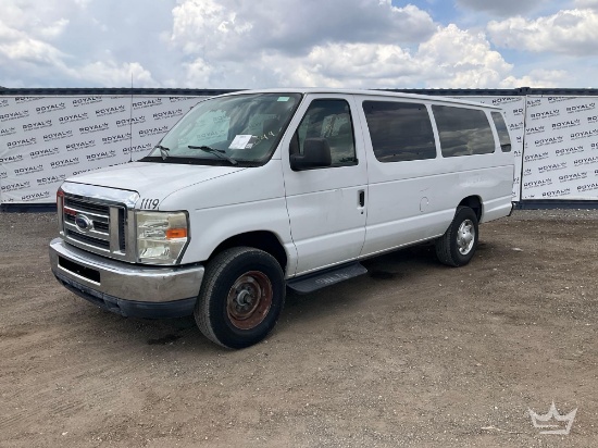 2013 Ford E-350 Passenger Van