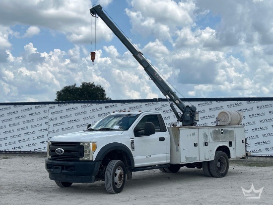 2017 Ford F-550 4x4 Venturo ET25KX 5,000 lb. Crane Service Truck