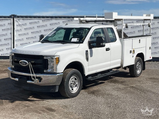 2019 Ford F-350 4x4 Ext. Cab Reading Service Truck