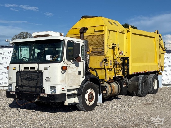 2016 AutoCar Expeditor Heil DuraPack 28yd. T/A Side Loader Garbage Truck