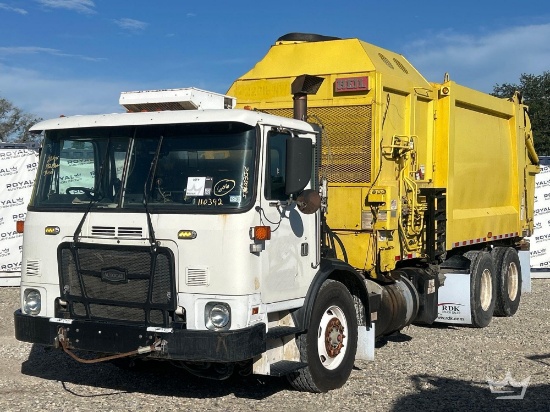 2016 AutoCar Expeditor Heil DuraPack 28yd. T/A Side Loader Garbage Truck