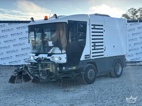 2020 Ravo 540 Street Sweeper Truck