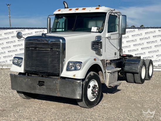 2012 Freightliner T/A Day Cab Truck Tractor