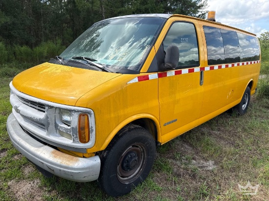 2001 Chevrolet 3500 Passenger Van