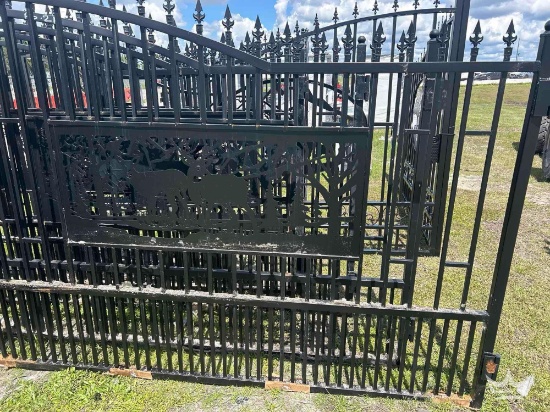 2026 20ft. Bi-Parting Iron Gate Deer Style