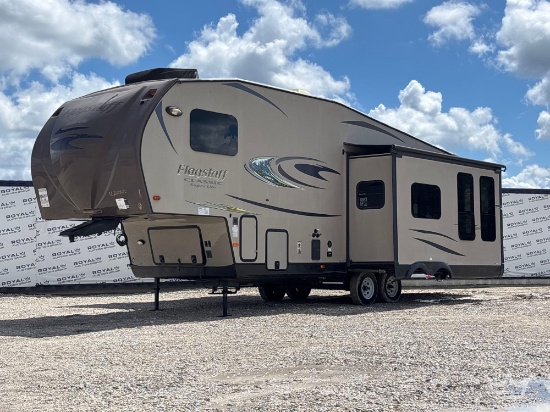 2015 Forest River Flagstaff Classic Super Lite 30ft 5th Wheel T/A Travel Trailer