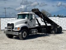 2007 Mack CV713 Granite Galbreath U5-OR-174 T/A Roll Off Truck