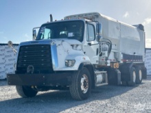 2015 Freightliner 108SD Garbage Truck