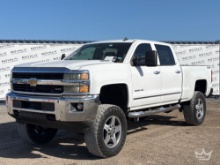 2015 Chevrolet Silverado 2500 4x4 Crew Cab Pickup Truck