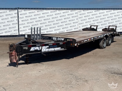 2015 Eager Beaver 8 Ton T/A Tag Trailer