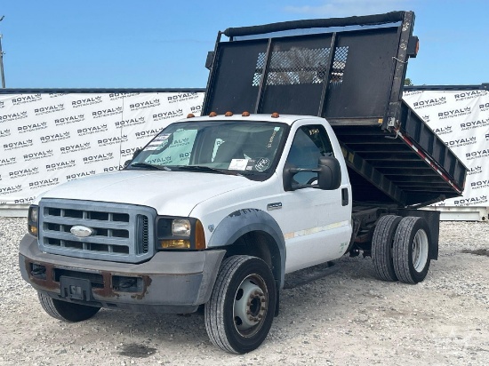 2006 Ford F-450 Stellar EC2000 2000lb. Crane Dump Truck