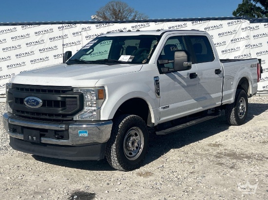 2022 Ford F-250 4x4 Crew Cab Pickup Truck w/Lift Gate