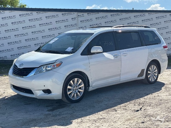 2013 Toyota Sienna Van