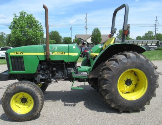 John Deere 5410 diesel tractor PowrReverser with 1,810 hours, 3pt hitch/pto