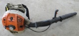 Stihl BR600 gas backpack blower. Note: Pulls free.