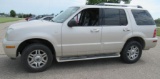 2005 Mercury Mountaineer SUV with 4.6 L engine, 112,000 miles, oil change l