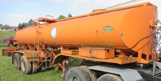 1966 Etnyre Tandem Axle 3800 Gallon Flusher Trailer.