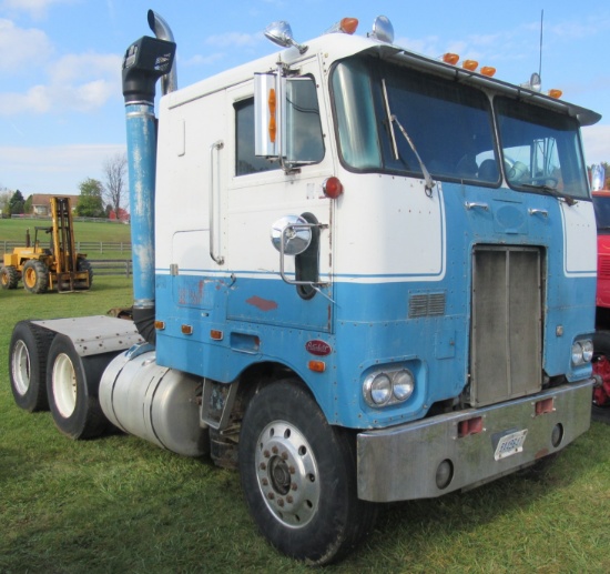 1979 Peterbilt Cabover 8V92 Detroit Diesel, 13 Speed. Non Running.