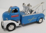 1992 First Gear Die Cast 1952 Gmc Wrecker. Measures 7
