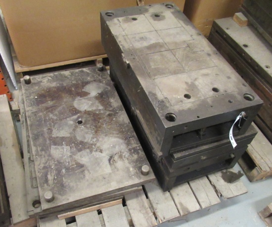 (2) Tool And Die Presses And (3) Set Up Plates. Largest Piece Measures 15"