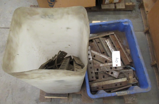 Pallet Of Various Tool Holders.