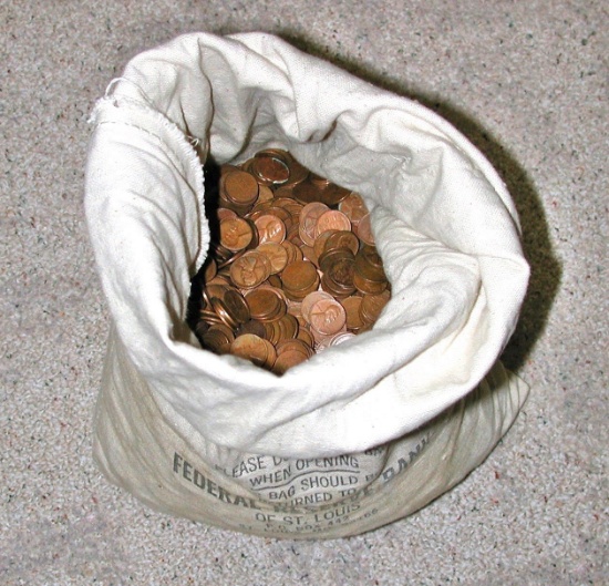 BAG of 2,330 WHEAT CENTS