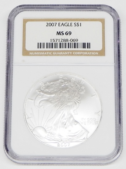 2007 SILVER EAGLE - NGC MS69