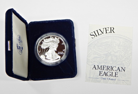 2001-W PROOF SILVER EAGLE in BOX with COA