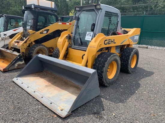 Gehl 7810 skid steer
