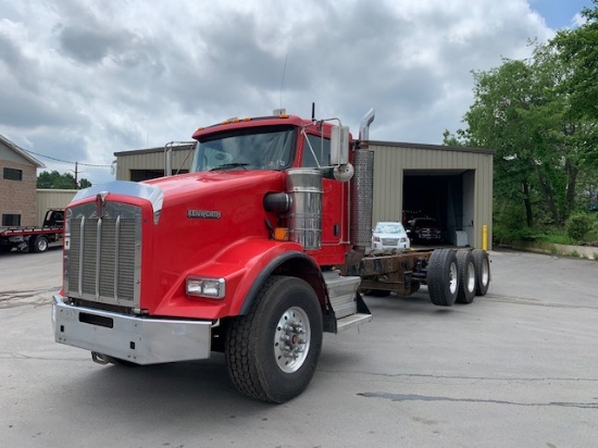 2007 Kenworth T800 Tri Axle OFF-SITE ITEM