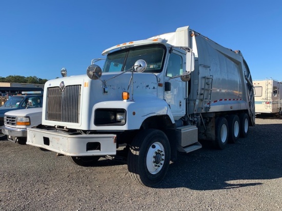 2002 International Paystar Tri Axle 5600i Garbage Truck