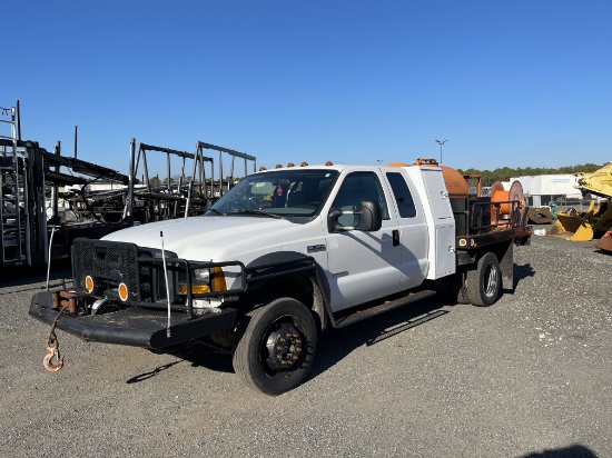 2006 Ford F-550 Flat Bed 4x4 MT