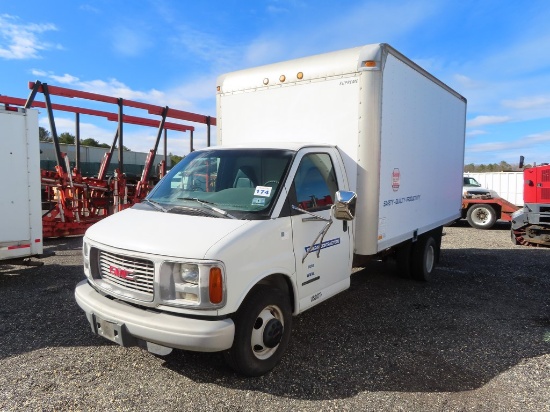 2000 GMC 3500 Box Truck