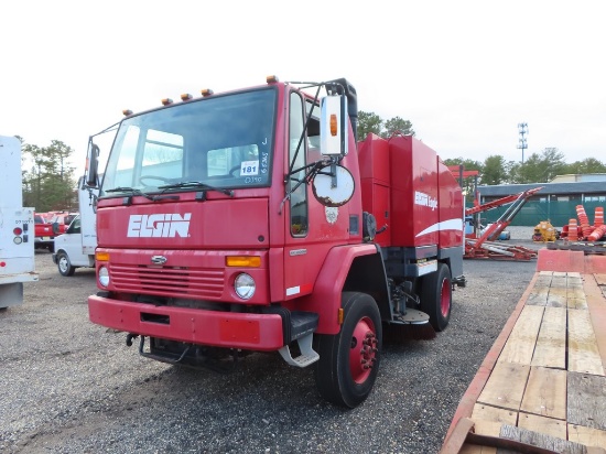 2004 Sterling Elgin SC8000 Sweeper