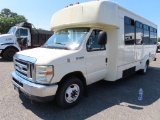 2009 E-450 16 Passenger Bus