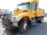 2005 International 7400 4x2 Dump